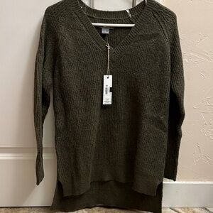 Natural Reflections Dark Green V-Neck Sweater